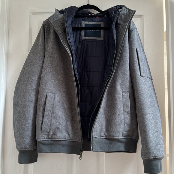 Tommy Hilfiger / Men's Jacket - Picture 5 of 8